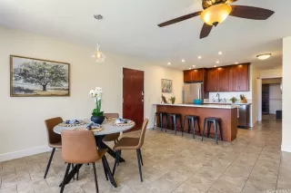 Photo #4: 202517867 Listing 