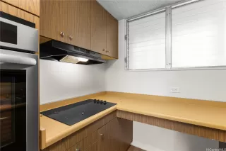 Photo #5: 202517868 Listing 