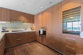 Photo #4: 202517880 Listing 