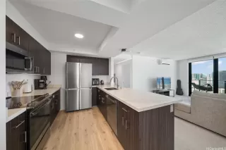 Photo #6: 202517881 Listing 