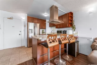 Photo #5: 202517937 Listing 