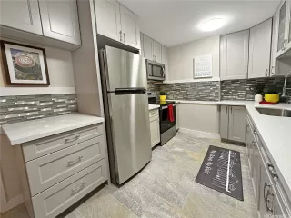 Photo #3: 202517943 Listing 