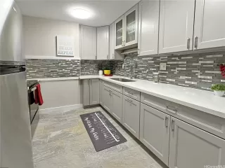 Photo #4: 202517943 Listing 