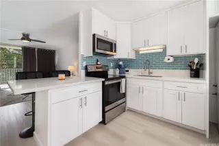 Browse active condo listings in NORTHBROOK-MELEMANU