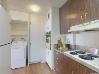 Photo #5: 202518010 Listing 