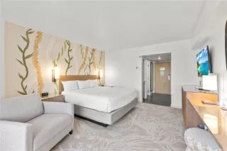 Photo #4: 202518050 Listing 