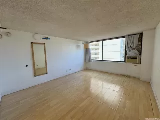 Photo #3: 202518071 Listing 