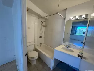 Photo #4: 202518071 Listing 