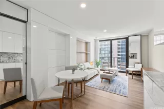 Photo #5: 202518116 Listing 