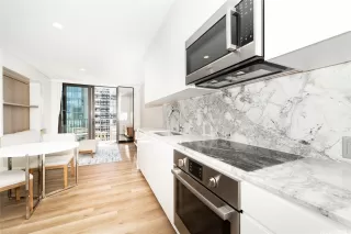 Photo #4: 202518120 Listing 