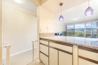 Photo #5: 202518124 Listing 