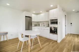 Photo #2: 202518141 Listing 