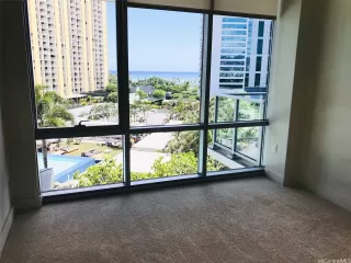 Photo #3: 202518177 Listing 