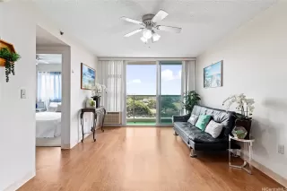 Photo #4: 202518193 Listing 