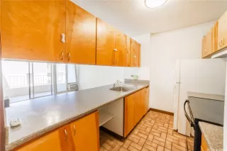 Photo #3: 202518216 Listing 