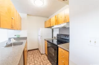 Photo #4: 202518216 Listing 