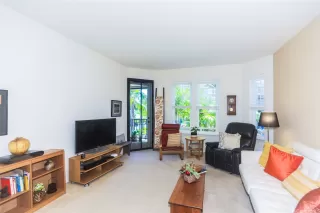 Photo #3: 202518217 Listing 