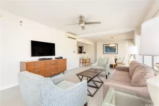 Photo #4: 202518257 Listing 