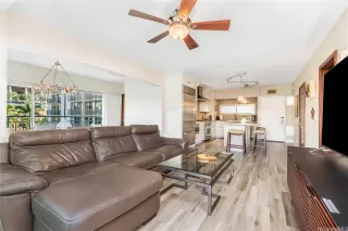 Photo #2: 202518258 Listing 
