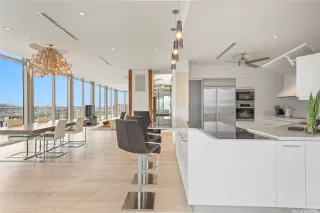 Photo #4: 202518260 Listing 