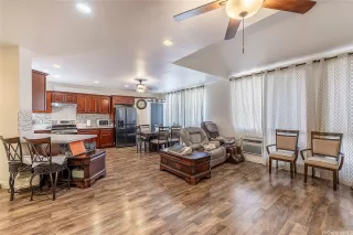 Photo #4: 202518303 Listing 