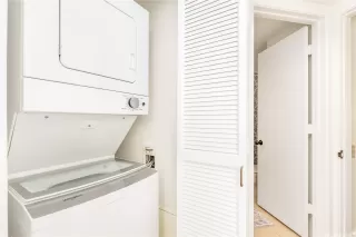 Photo #5: 202518319 Listing 