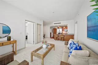 Photo #5: 202518388 Listing 