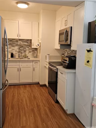 Photo #5: 202518398 Listing 