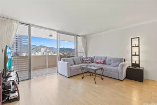 Photo #3: 202518406 Listing 