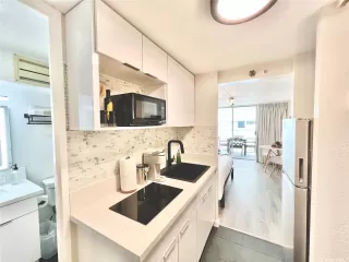 Photo #6: 202518418 Listing 