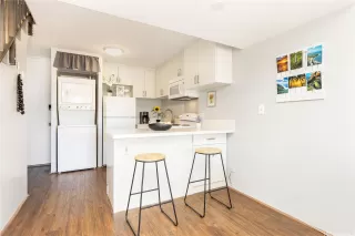 Photo #5: 202518426 Listing 