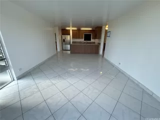 Photo #6: 202518428 Listing