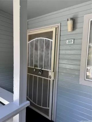 Photo #3: 202518444 Listing