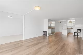 Photo #5: 202518446 Listing 