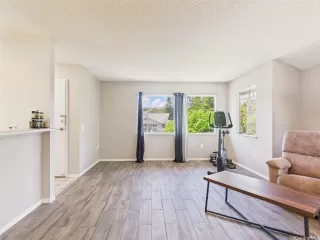 Photo #4: 202518476 Listing 