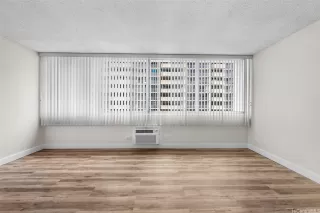 Photo #3: 202518489 Listing 