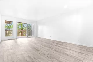 Photo #4: 202518556 Listing 