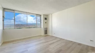 Photo #6: 202518567 Listing 