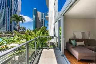 Photo #3: 202518572 Listing 