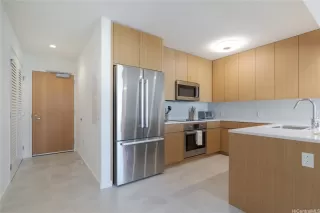 Photo #3: 202518598 Listing