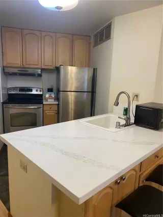 Photo #3: 202518634 Listing 