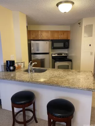 Photo #6: 202518635 Listing 