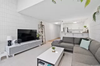 Photo #3: 202518653 Listing 