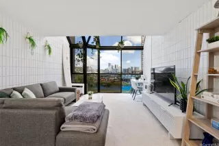 Photo #5: 202518653 Listing 