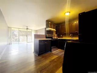 Photo #3: 202518665 Listing 