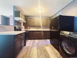 Photo #4: 202518665 Listing 