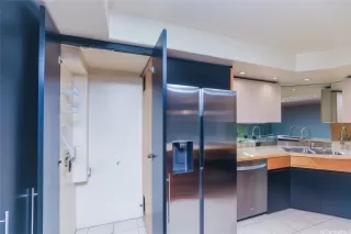 Photo #6: 202518702 Listing 