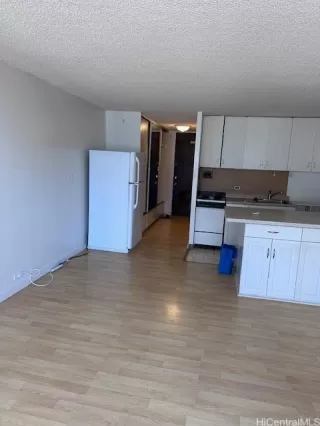 Photo #4: 202518707 Listing 