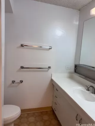 Photo #6: 202518707 Listing 