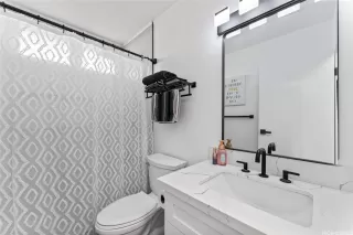 Photo #5: 202518714 Listing 